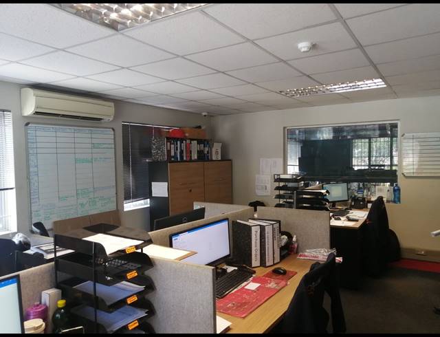3,000M² FACTORY TO LET IN WESTMEAD